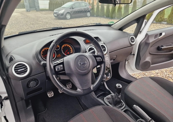 Opel Corsa cena 15900 przebieg: 162000, rok produkcji 2009 z Pieszyce małe 704